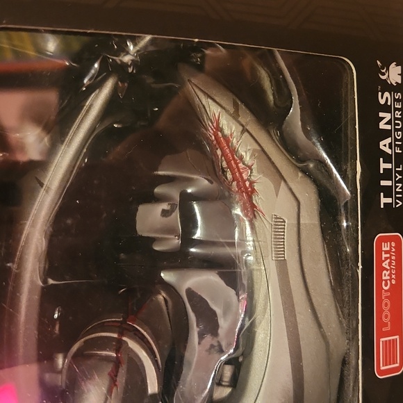 Battlestar Galactica Cylon Raider Ship Scar Titan 4.5” 2016 Loot Crate nib - Picture 3 of 7